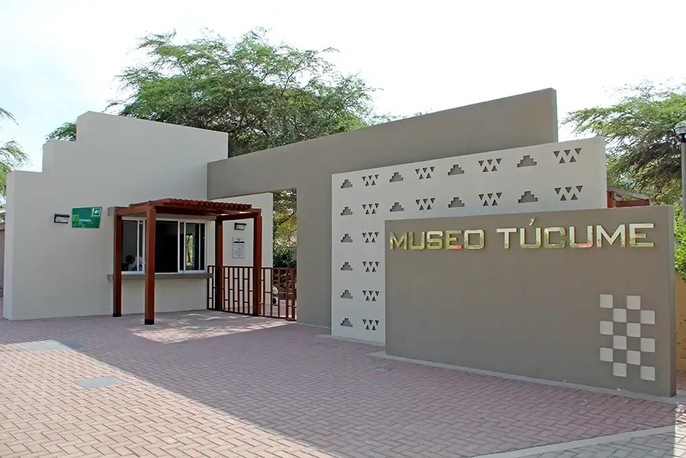 Complejo Arqueológico Túcume