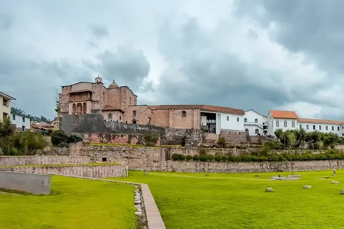 Templo de Qorikancha y Convento de Santo Domingo